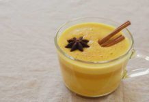 Χρυσό γάλα: Τι είναι και πώς ωφελεί την υγεία Χρυσό γάλα