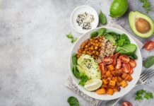 Νηστεία Σαρακοστής: πώς ωφελεί την υγεία και τον πλανήτη Νηστεία