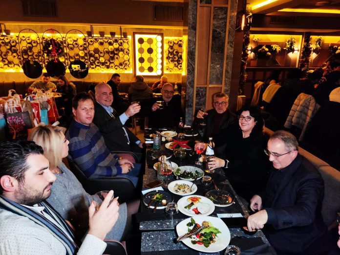 pelargoi2_xmas_serrespost