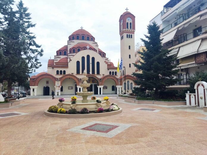 mitropoli_taxiarxes_serrespost Τρισάγιο στη Μητρόπολη Σερρών για τα θύματα των Τεμπών Σαρανταλείτουργο Ιερού Μητροπολιτικού Ναού Παμμεγίστων Ταξιαρχών Σερρώ Σέρρες - Εορτασμός Παμμεγίστων Ταξιαρχών παράκληση για τους μαθητές που συμμετέχουν στις εξετάσεις Ι.Ν.Παμμεγίστων Ταξιαρχών - Ακολουθίες των Χαιρετισμών πρόγραμμα πανηγύρεως εορτής τεσσάρων Σερραίων Μαρτύρων ΠΕ Σερρών - Πρόγραμμα εορτασμού Πρωτοχρονιάς Σαρανταλείτουργο Ι.Μ. Ναού Παμμεγίστων Ταξιαρχών Σερρών