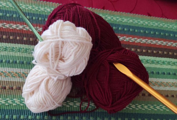 Μαθήματα πλεξίματος από τον Σύλλογο Εβριτών Ν Σερρών