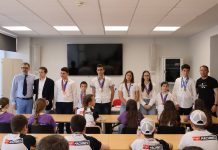 Το Αυτοκινητοδρόμιο Σερρών βράβευσε Σερραίους μαθητές για διακρίσεις στη ρομποτική Το Αυτοκινητοδρόμιο Σερρών βράβευσε Σερραίους μαθητές για διακρίσεις στη ρομποτική