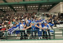 «Πορτοκαλί» μπάλα, «Γαλανόλευκη» τρέλα: Οι Πελαργοί έκαναν το Ματοσίνιος… Ελλάδα!