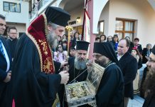 Σερρών Θεολόγος: «Σταυρός ο φύλαξ πάσης της οικουμένης» Σερρών Θεολόγος: «Σταυρός ο φύλαξ πάσης της οικουμένης»