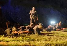 Ο Μήνας των Οχυρών: Μια Συγκλονιστική Βραδινή Αναπαράσταση της Μάχης στο Ιστίμπεη