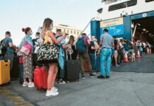 Επίδομα αδείας καλοκαιριού 2026: Πότε πληρώνεται και πώς υπολογίζεται diakopes